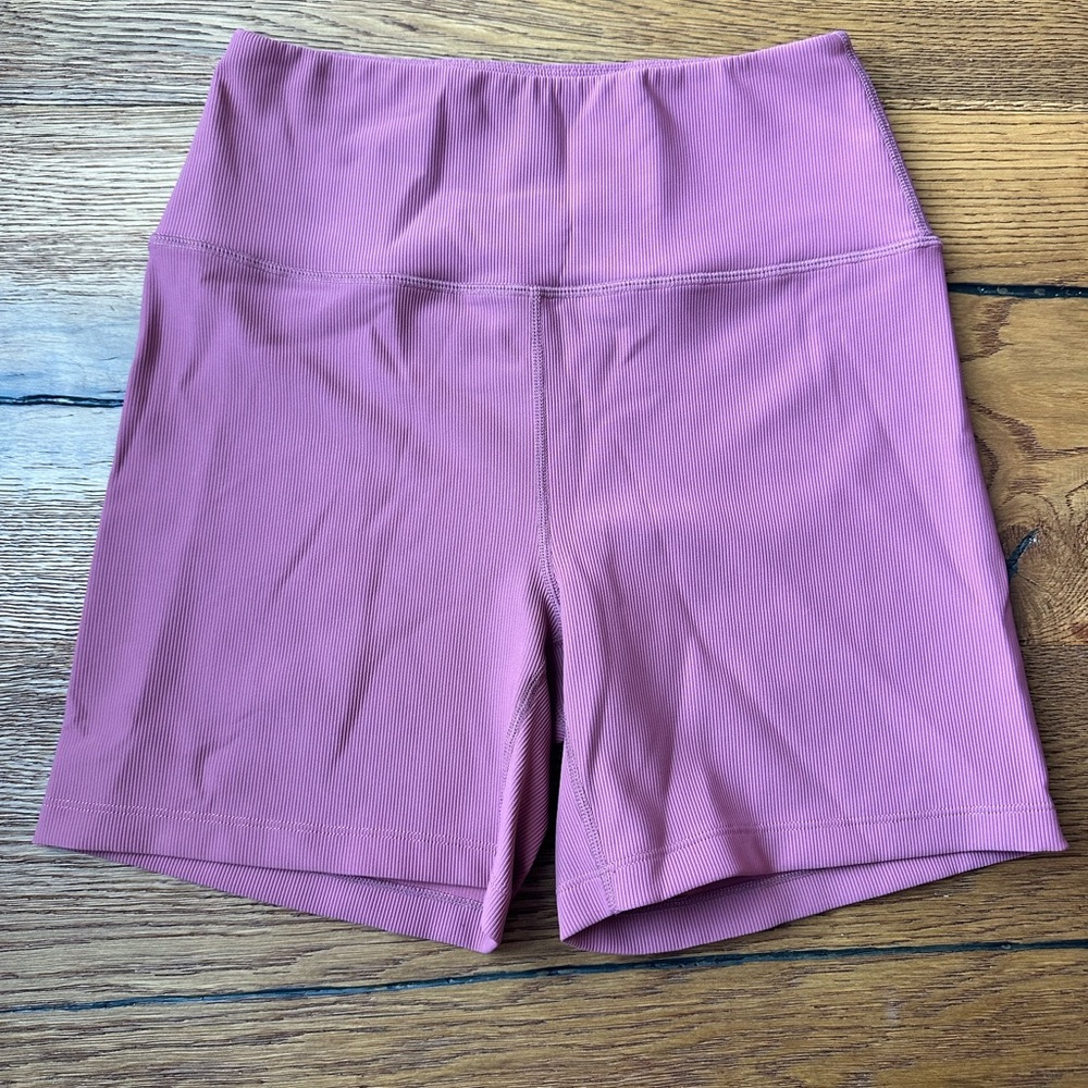 High-Waist Ribbed Playground Active Biker Shorts - Dusty Rose